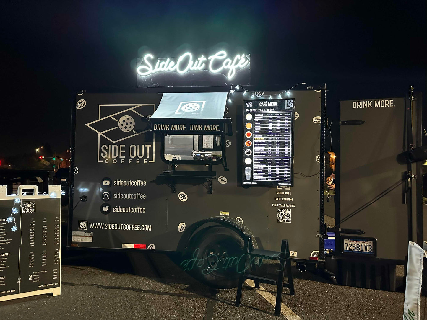 Mobile Coffee & Waffle Shop